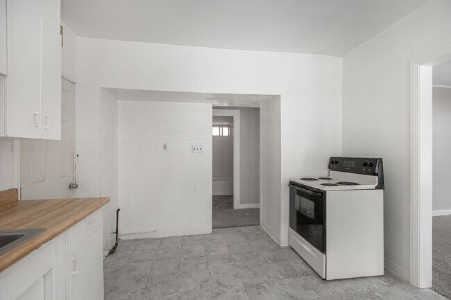 Building Photo - 8505 Garfield Blvd