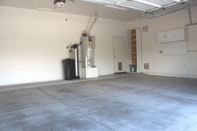Building Photo - 4629 E Thunder Hawk Rd