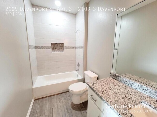 Building Photo - 2109 Davenport St