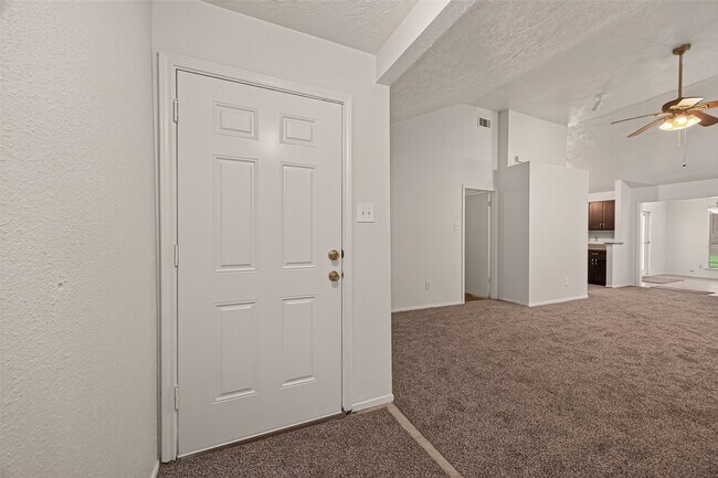 Building Photo - 2714 S Brompton Dr