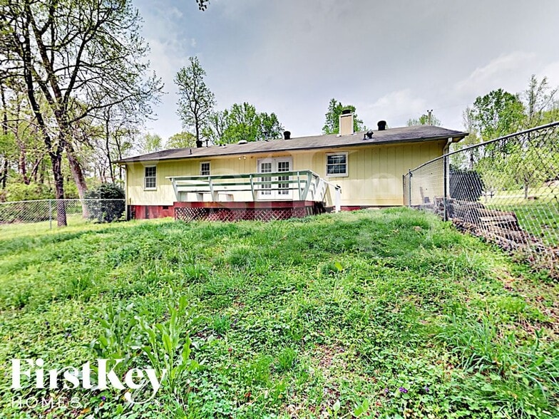 Building Photo - 4477 Sardis Dr
