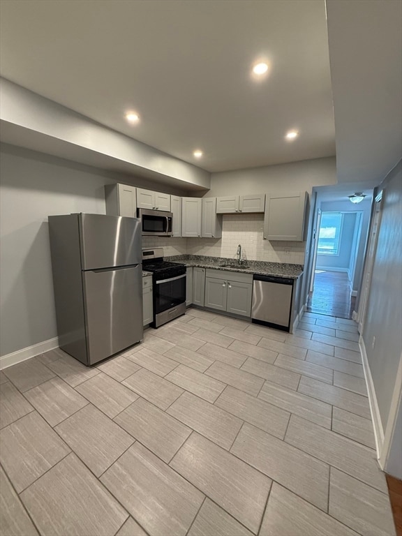 Building Photo - 100 Intervale St