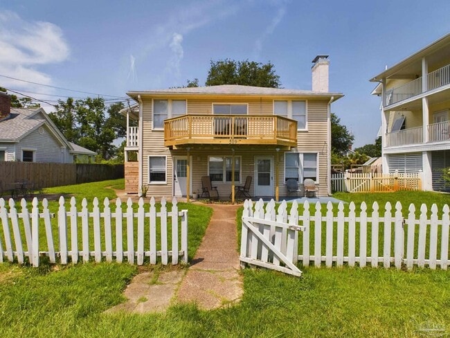 Building Photo - 509 Palomar Dr