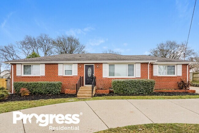 Primary Photo - 207 Crest Dr