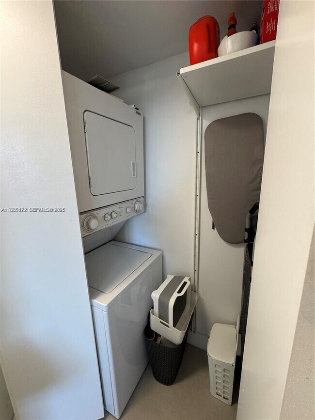 Building Photo - 5750 Collins Ave