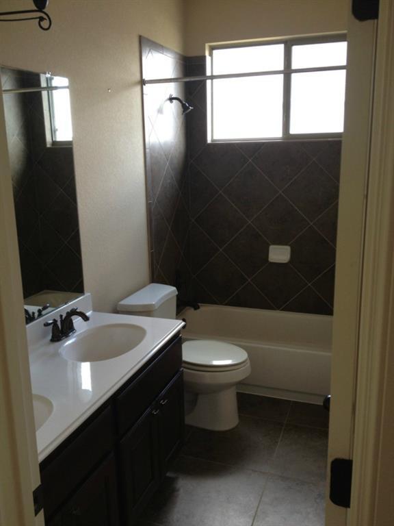 Building Photo - 7813 Oteka Cove