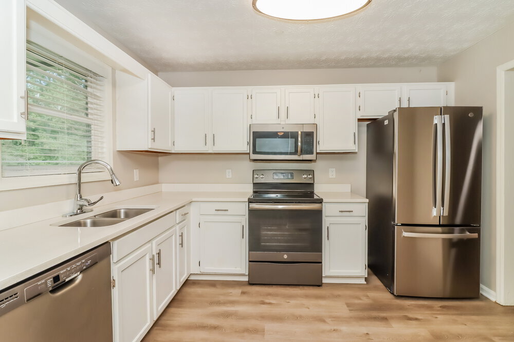 Building Photo - 909 N Lassetter Cir