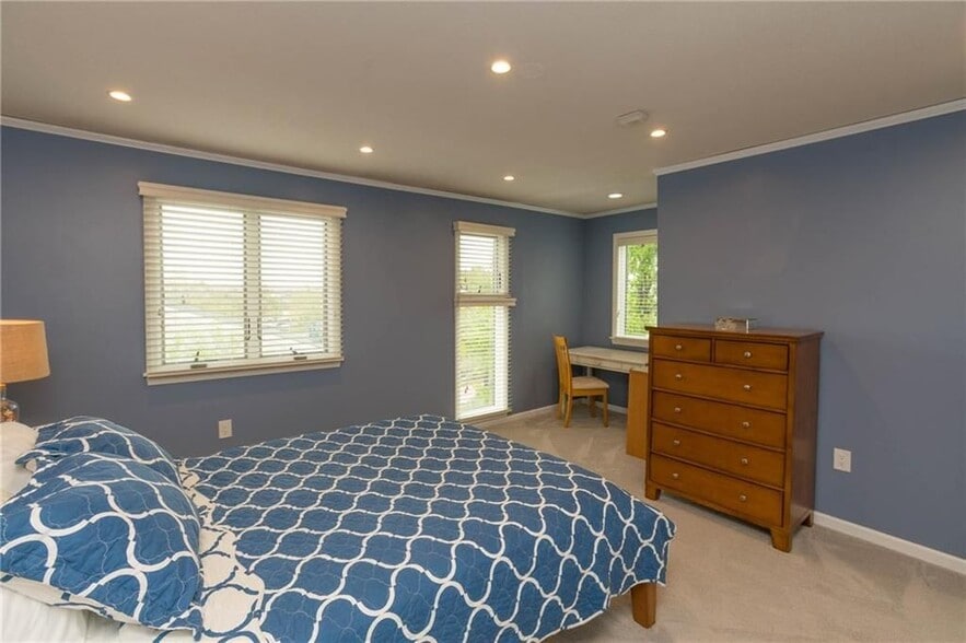 Building Photo - 319 Swans Wharf Row