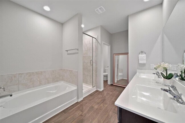 Building Photo - 13854 Rock Island Trl