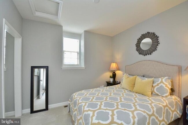 Building Photo - 702 Fair Winds Way