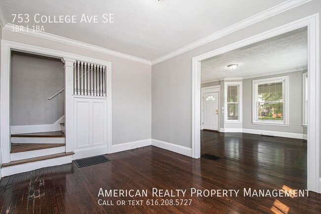 Building Photo - 753 College Ave SE