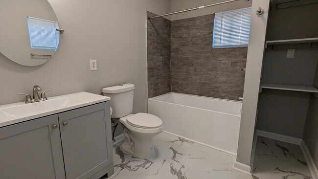 Primary bedroom attached bath - 932 Augusta Ave