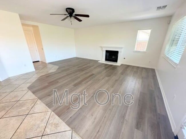 Building Photo - 11026 Evergreen Loop