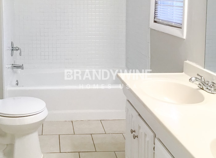 Building Photo - 4666 Edwina Ln SW