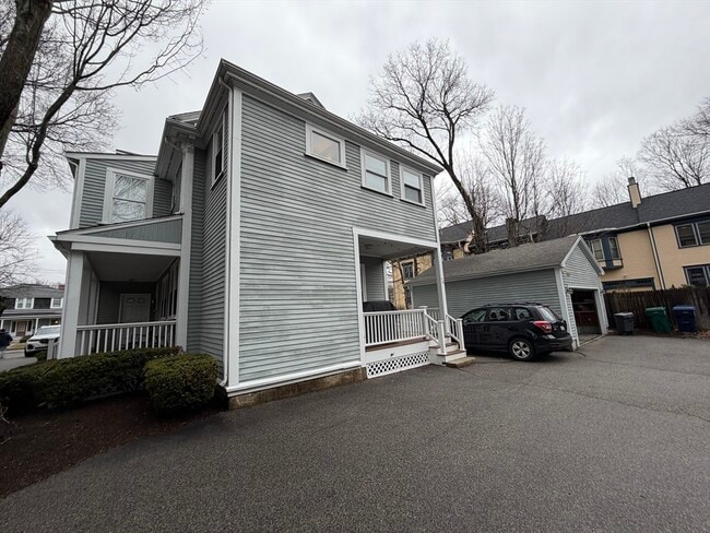 Building Photo - 78 Highland Ave