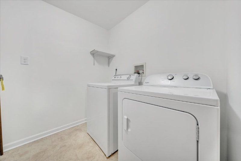 Building Photo - 185 Catawba Rd