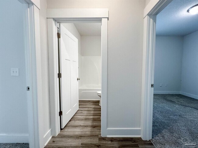 Building Photo - 6321 Sonoma Ln