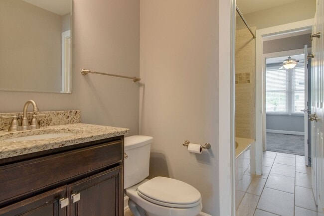 Building Photo - 3 bed 2.5 bath in Germantown, 1 Car Garage, Fenced Yard