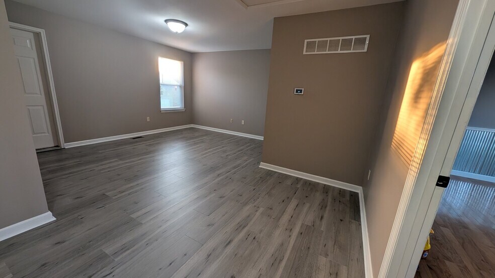 Building Photo - 3001 Kellerton Pl