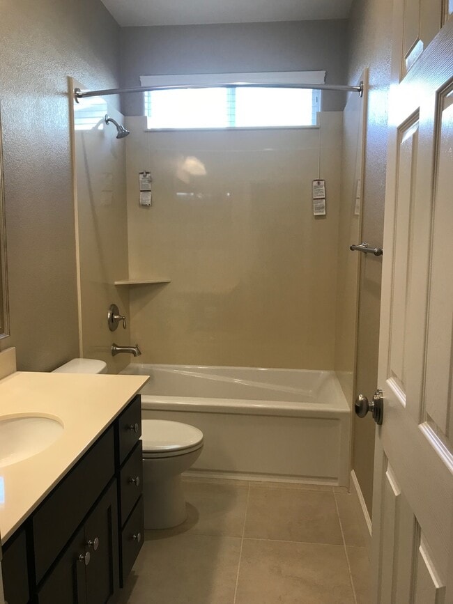 Building Photo - 1627 Marsh Ct