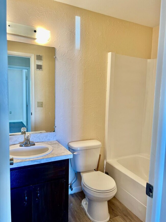 Building Photo - 2/2 Condo in Melbourne for Rent!