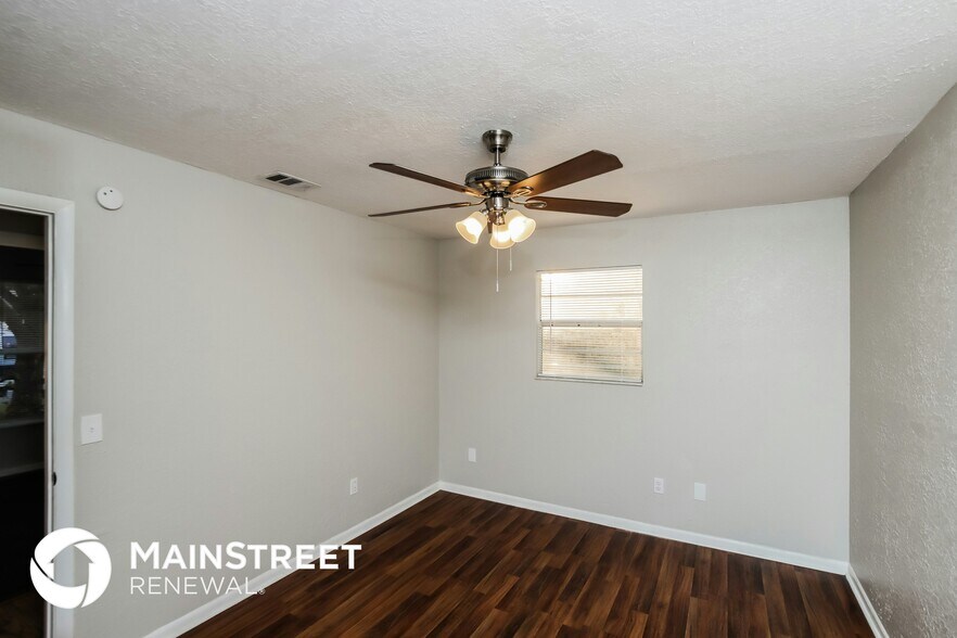 Building Photo - 461 Truvall St SW
