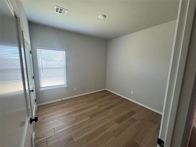 Building Photo - 13500 Calli Ct