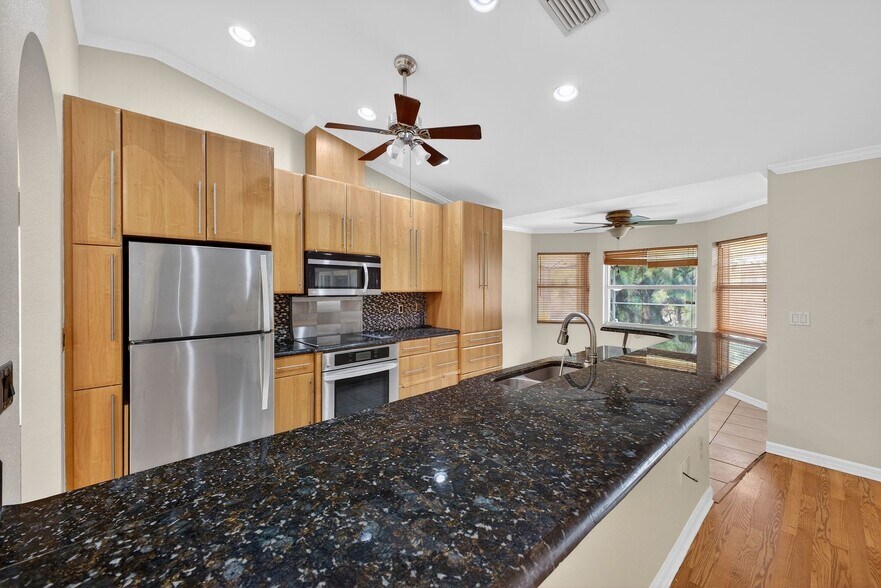 Building Photo - Charming 3-Bedroom Home with Private Pool in Buckingham Air Park