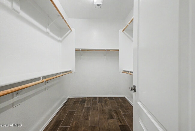 Building Photo - 2694 E Runaway Bay Pl