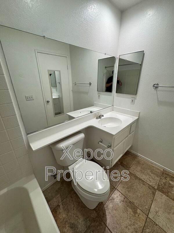 Building Photo - 82143 Pinyon Ave