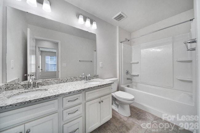 Building Photo - 14611 Murfield Ct