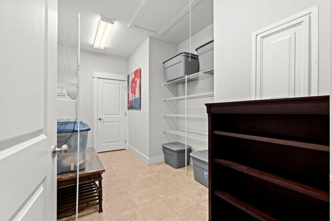 Building Photo - 4319 Sunset Beach Cir