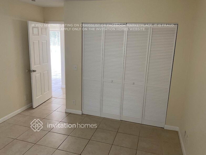 Building Photo - 319 NW 5th Ave