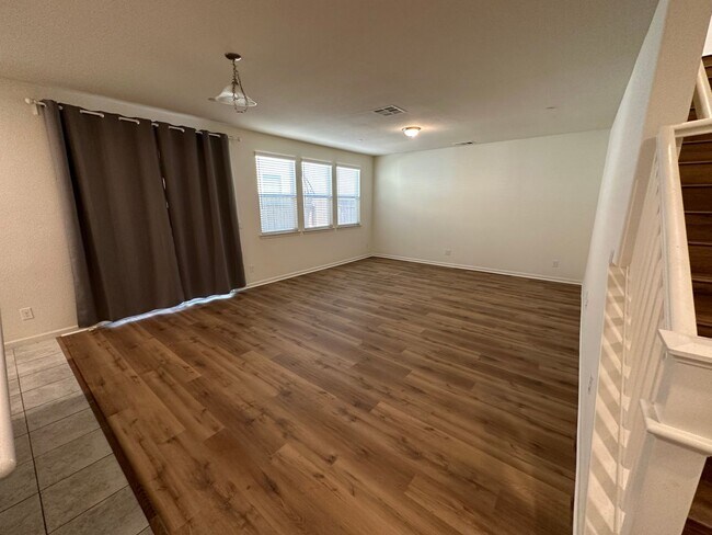 Building Photo - Stunning 4 Bedroom, 3 Bath Gated Community W/ Solar