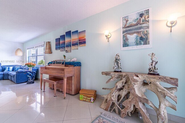 Building Photo - 121 Golden Isles Dr