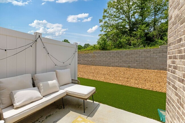Building Photo - New Construction Charmer in Fairview