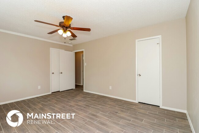 Building Photo - 6800 Franwood Terrace