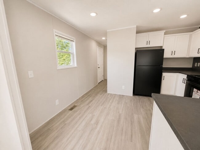 Building Photo - 5429 Brownies Ct