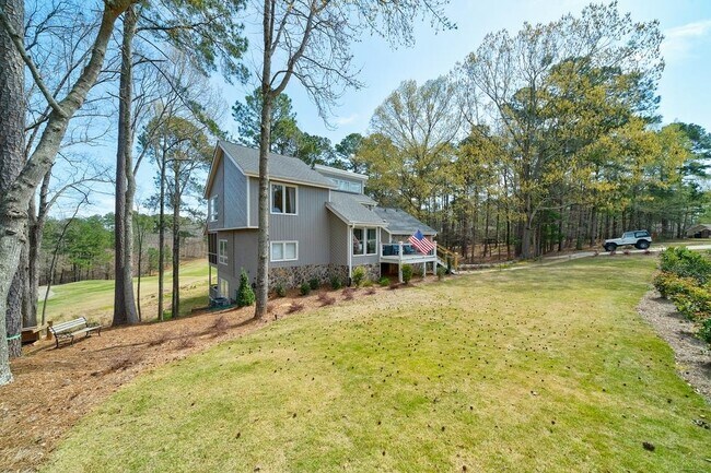 Building Photo - 1900 Snug Harbor Dr
