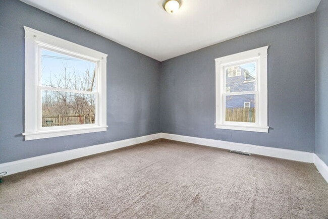 Building Photo - 3691 E 116th St