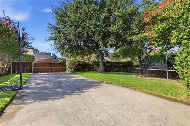 Building Photo - 1405 Salado Dr