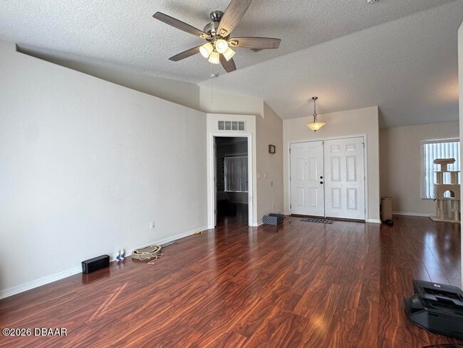 Building Photo - 252 Fountain Lake Blvd