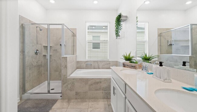 Building Photo - 1031 Splash Shot Pl