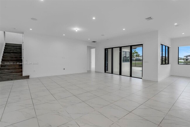 Building Photo - 4309 SW 176th Ave