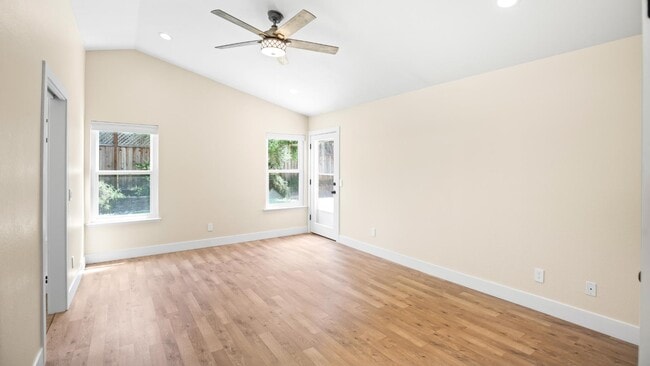 Building Photo - 1228 Demeo St