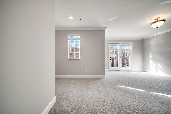 Building Photo - 207 Bixby Ln