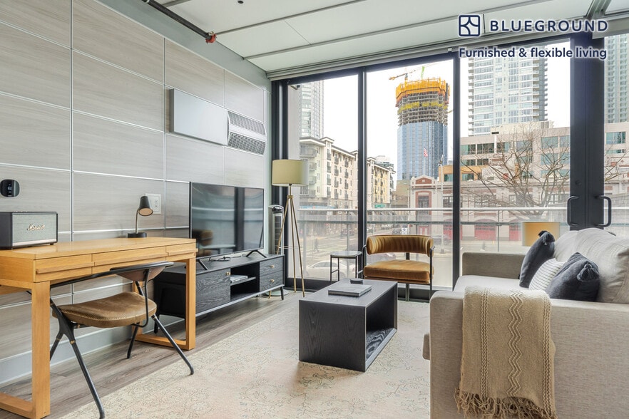 Building Photo - 303 Battery St