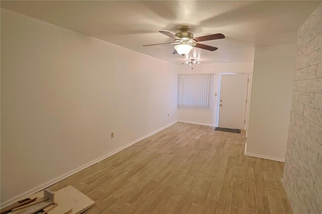 Building Photo - 5955 Palm Ln