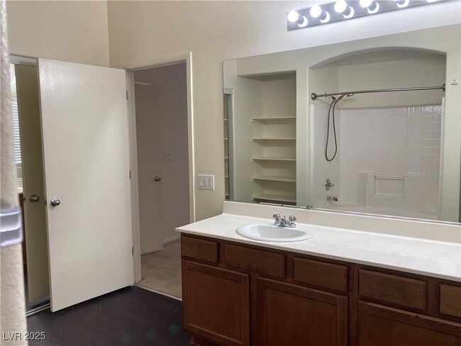 Building Photo - 6237 Clapton Way