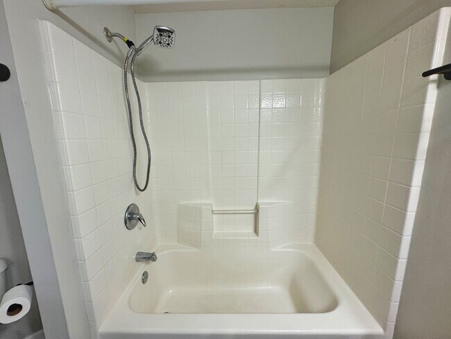 Building Photo - 2 BR / 2 BA Las Palmas Condo!